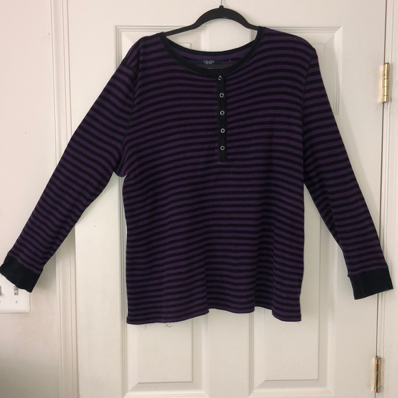 Chaps - Women’s Top. - Picture 2 of 3